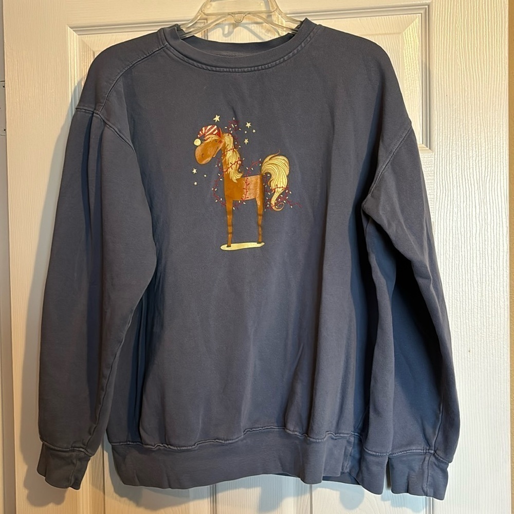 Amadora Sport women’s blue holiday horse sweatshirt size large